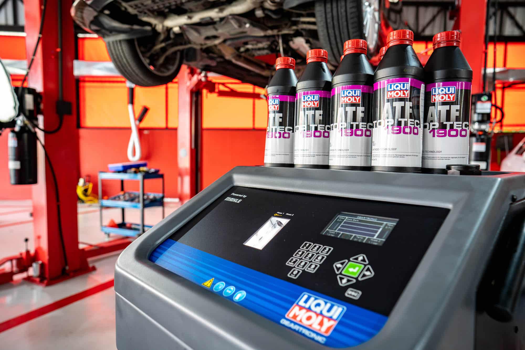 LIQUI MOLY GearTronic with bottle of LIQUI MOLY ATF 1900
