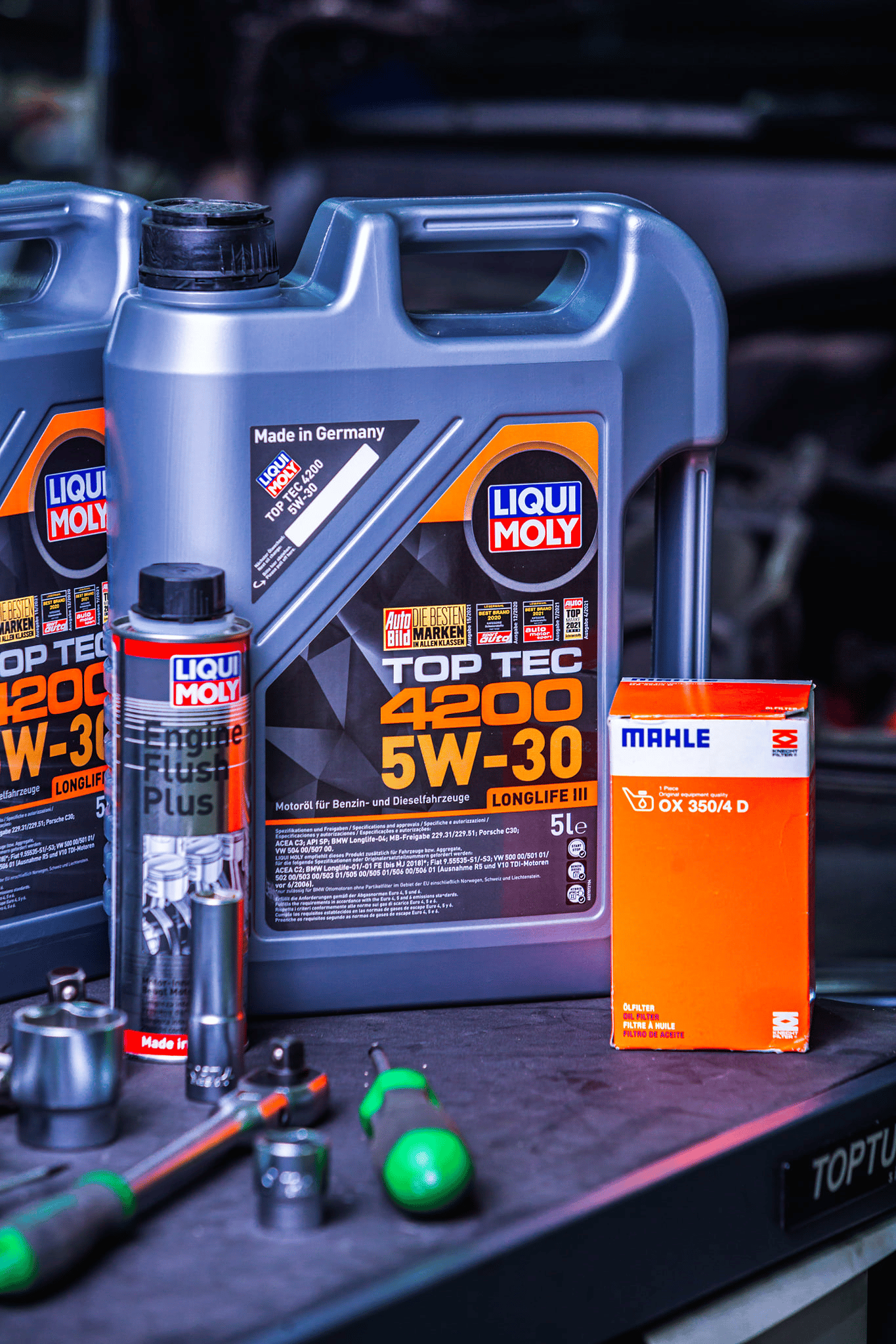 LIQUI MOLY Top Tec 4200 5W30 is amongst the best and most popular 5W30 engine oils with a wide range of OEM approvals