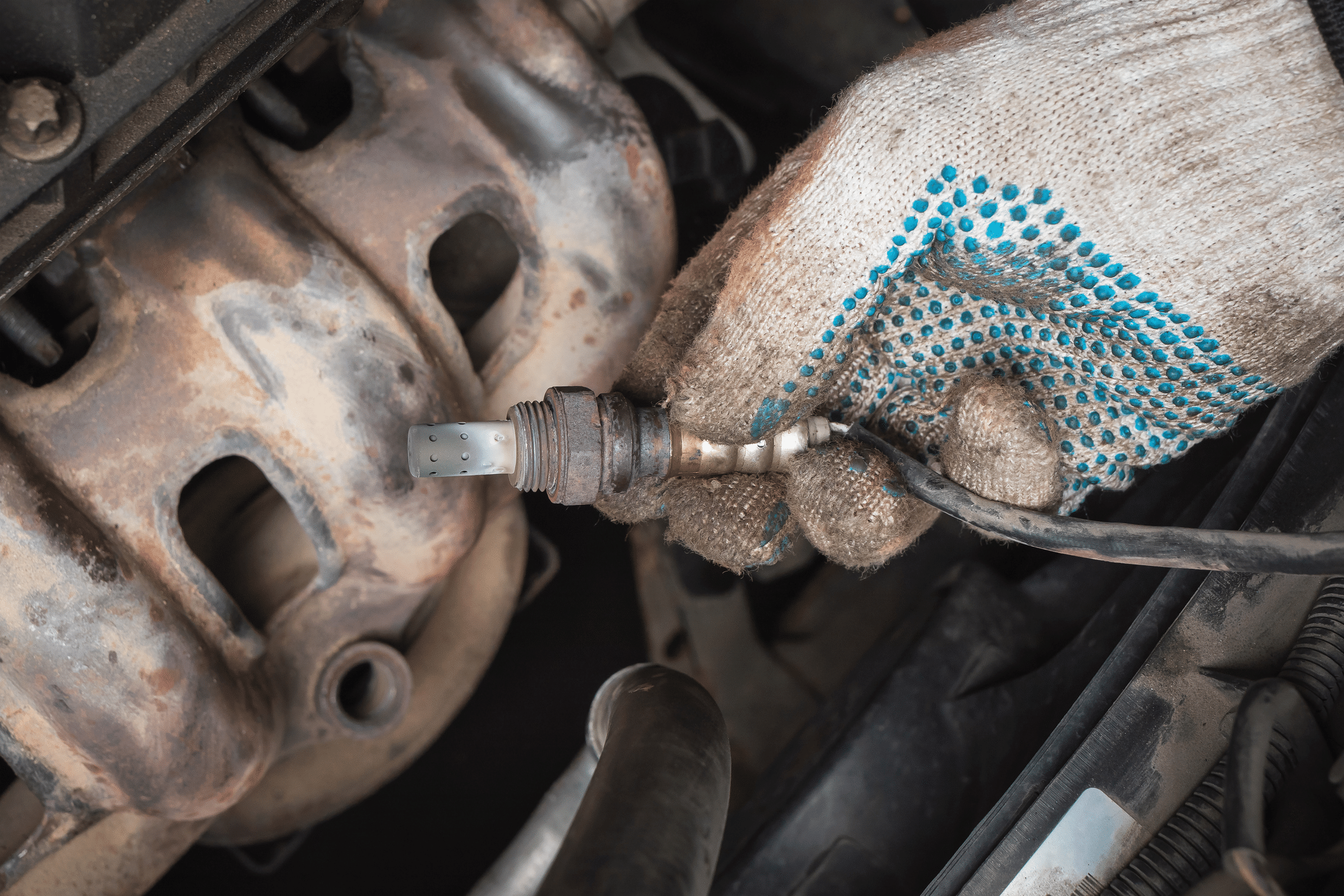 Car engine without catalytic converter