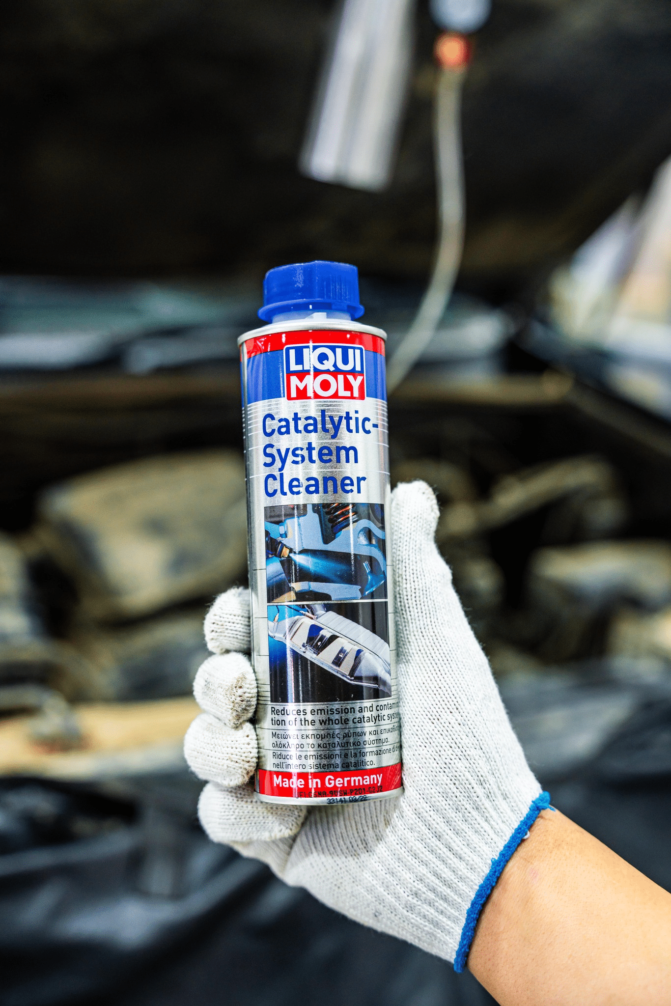 DIY LIQUI MOLY cleaning additive for Catalytic Converter and Lambda Sensor in Petrol Cars to remove deposits